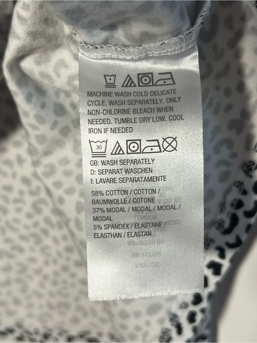 Black & White Leopard Print V-Neck Top - Picture 4 of 6